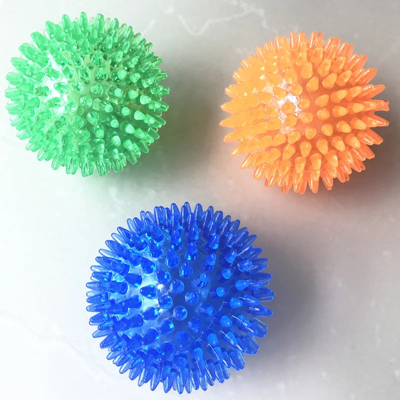 Polka Squeaky Tooth Cleaning Ball